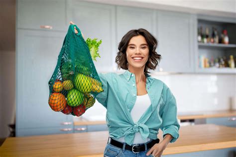 6 easy ways to nudge yourself closer to a net zero lifestyle.